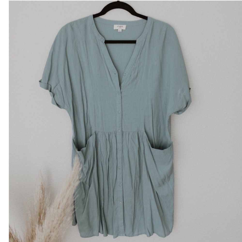 Light blue dress